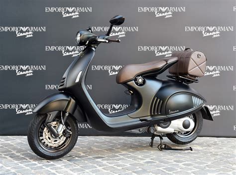 vespa armani 946.